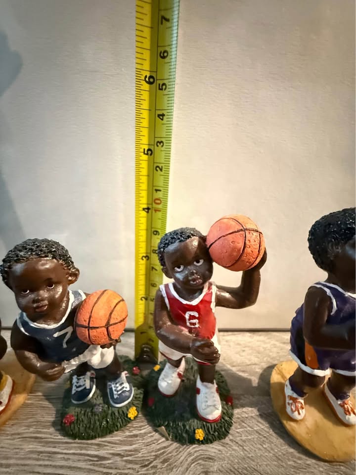 4 figures basketball kids - photo 2