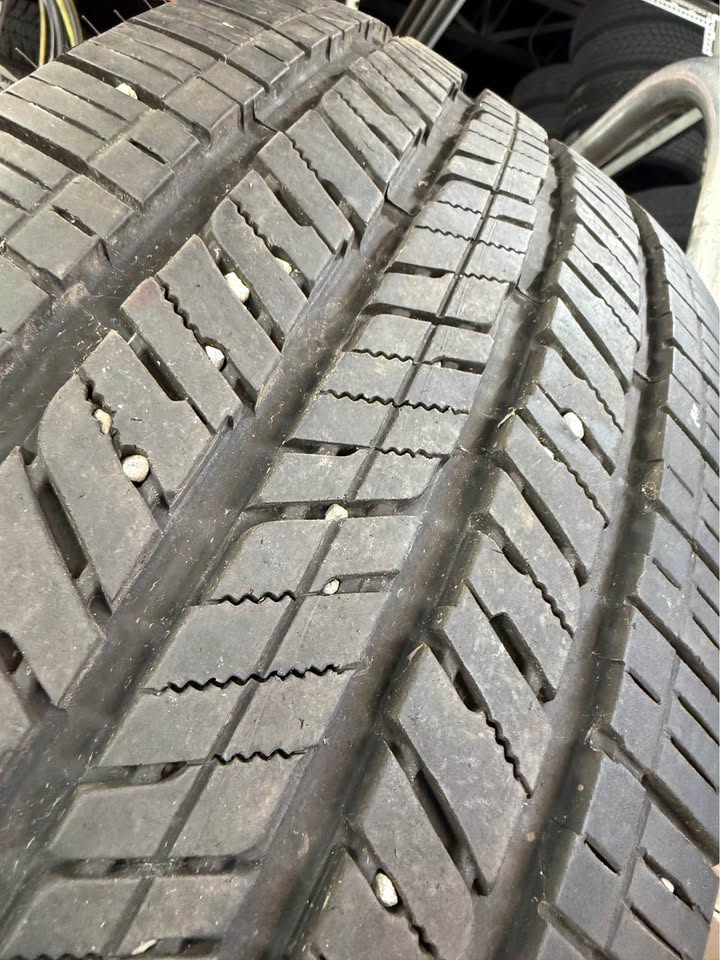 275/65R18 Bridgestone Dueler - photo 2