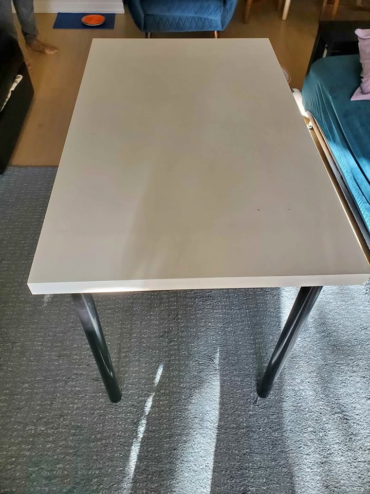 LINNMON IKEA Table