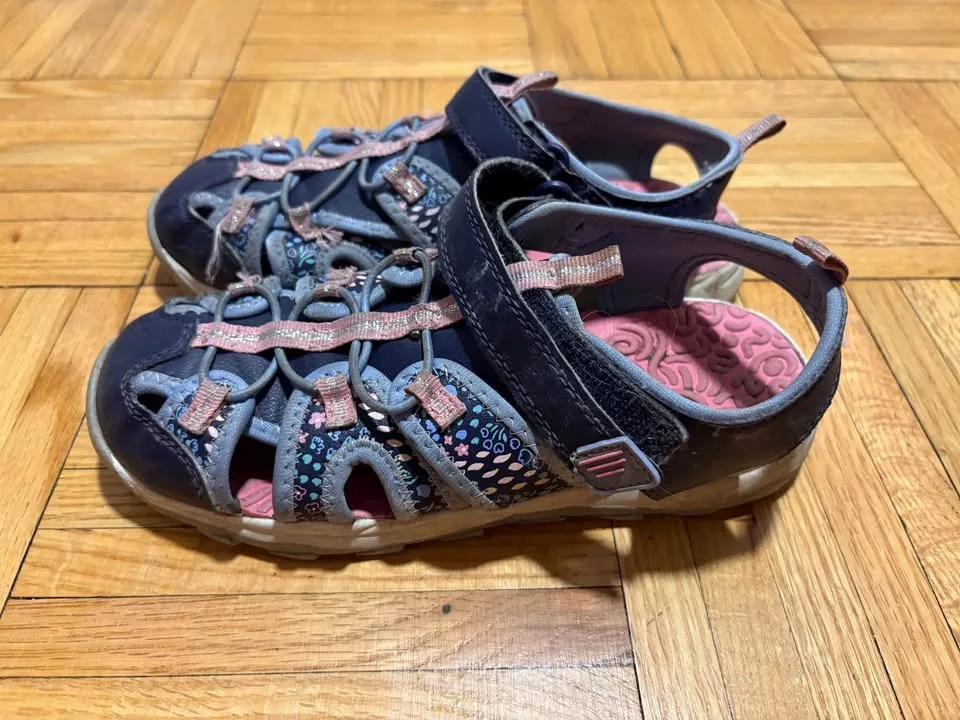 Girls Sandals Size 2 image indicator(2)