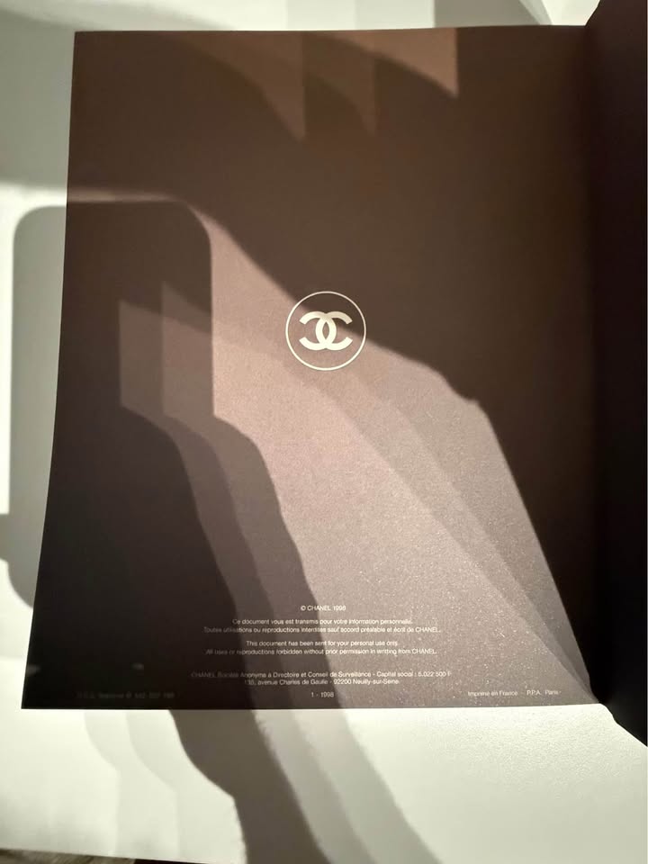 CHANEL Paris 1997 Book Catalog Karen Elson Lagerfeld - photo 3