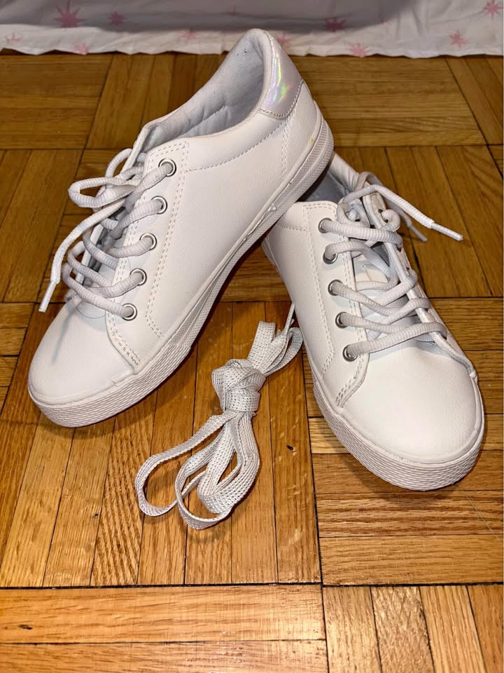 Girls White/ Holographic Sneakers Size 3