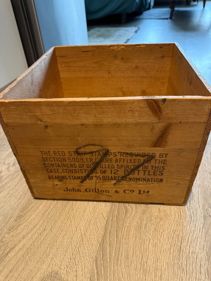 King William IV Blended Scotch Whisky Vintage Wood Case - photo 4
