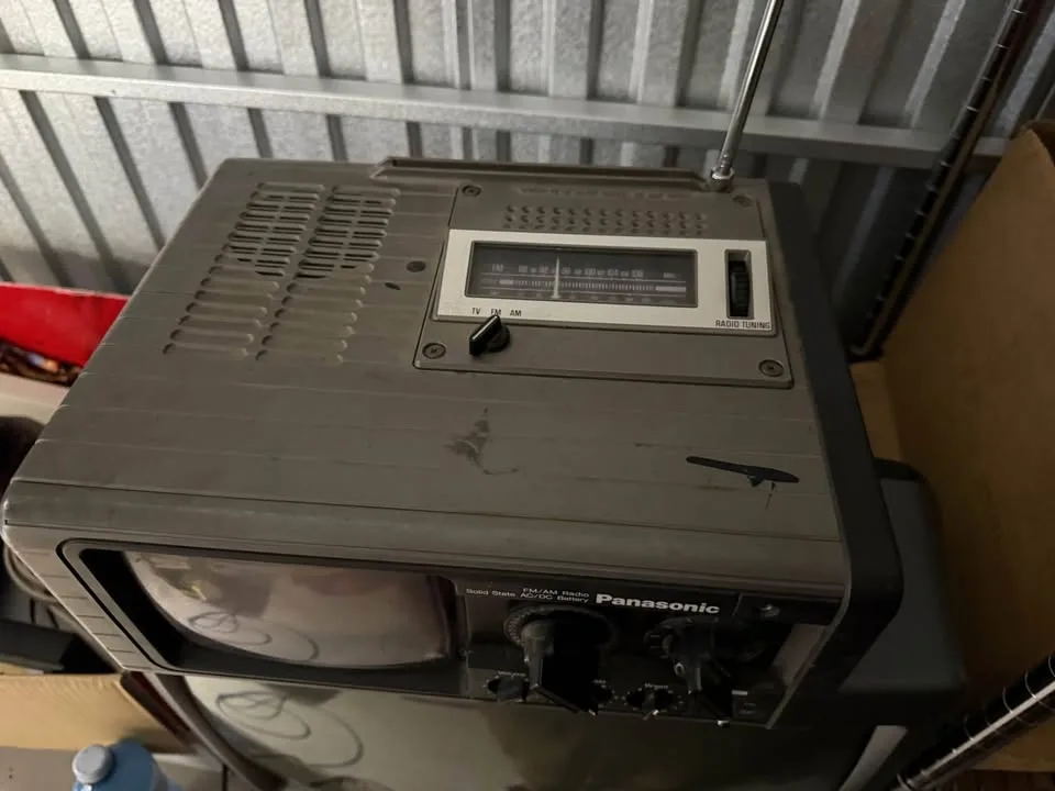 Panasonic Solid State TV Model TR-515 1979 Portable image indicator(3)