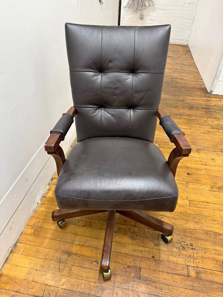 Ashley Oak caster chair