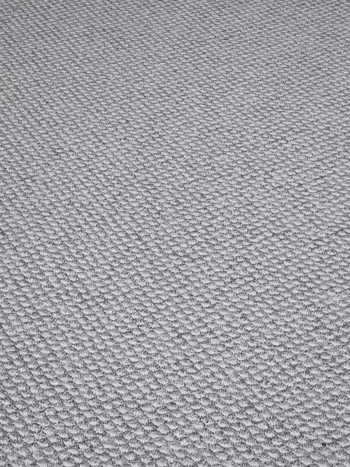 Carpet piece 8ft7 X 7ft9 - photo 5
