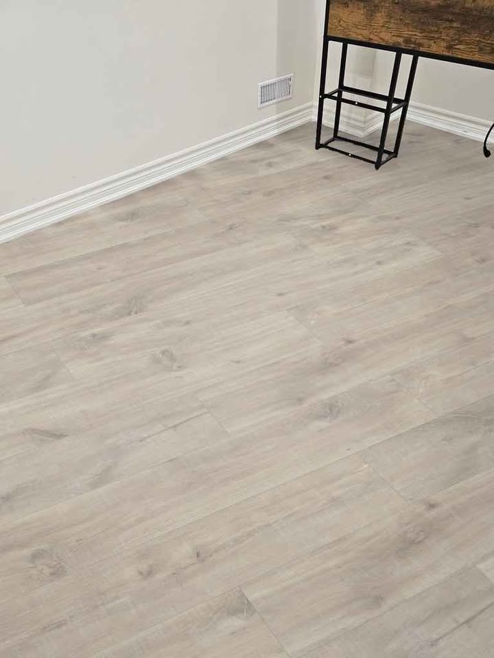 Laminate quick step floor 154 sqft - photo 3