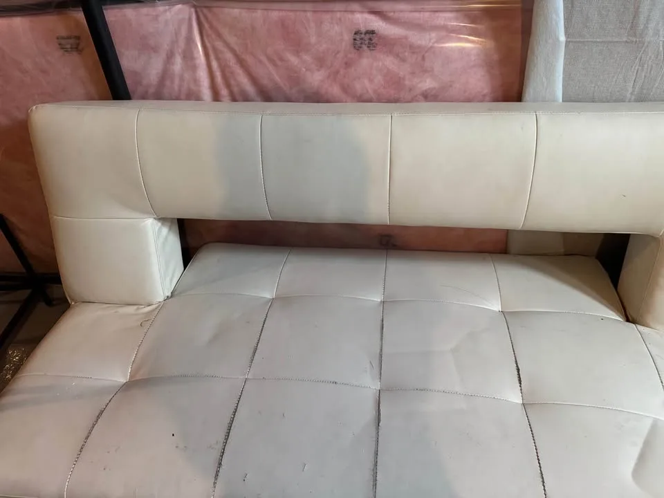 Futon Couch image indicator(2)