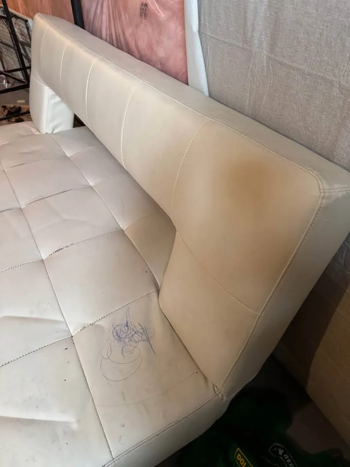 Futon Couch image indicator(3)