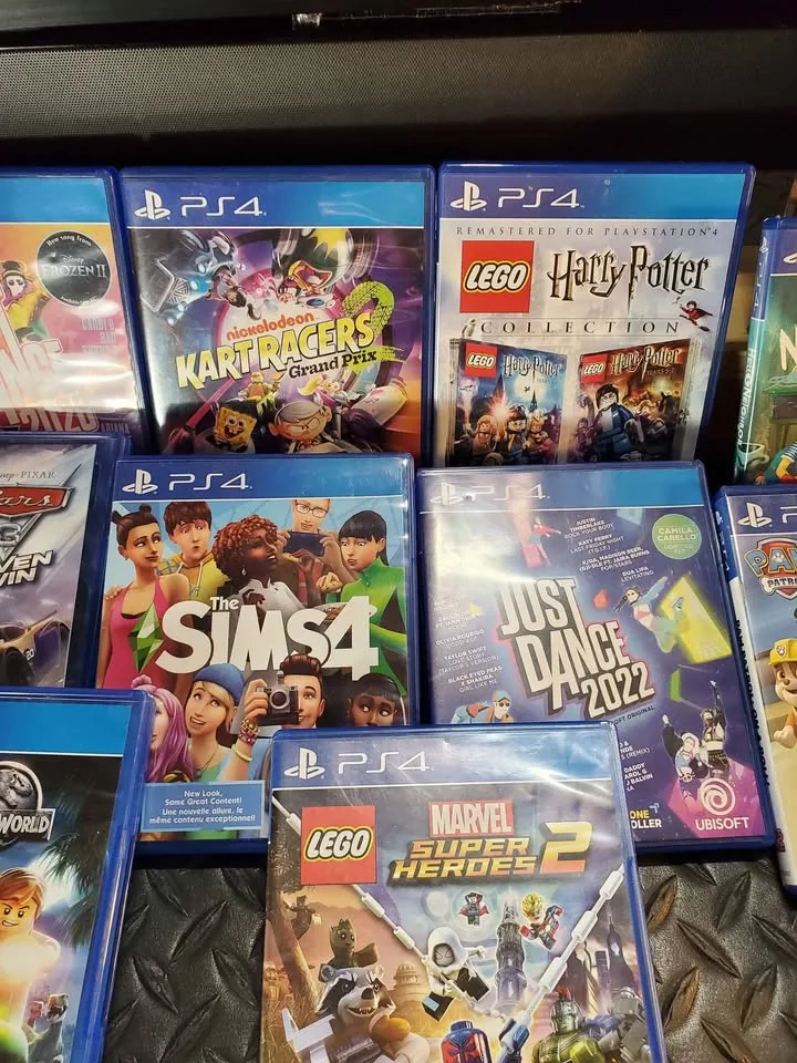 PlayStation 4 Family Game Bundle – 17 Titles image indicator(3)