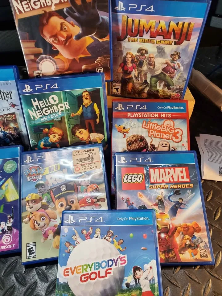 PlayStation 4 Family Game Bundle – 17 Titles image indicator(4)