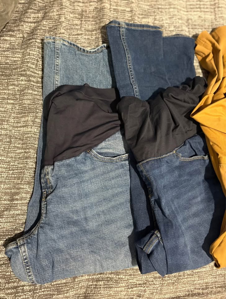 Maternity Clothes L/XL - photo 3