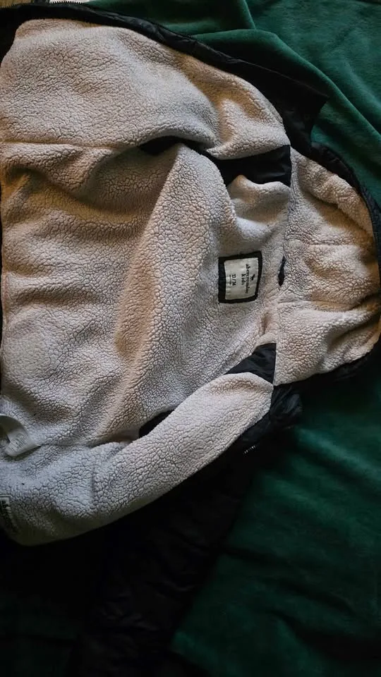 Euc boys size 13/14 winter jacket image indicator(3)