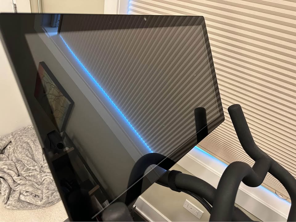 Peloton Bike Gen 2 - photo 2