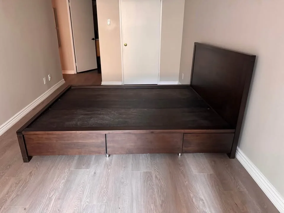 Queen Bed - solid wood with storage + 2 night stands image indicator(2)