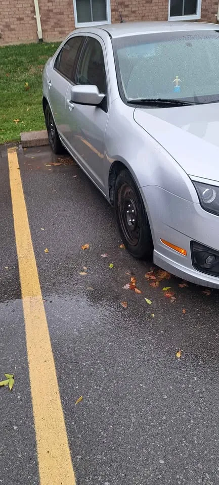 2011 Ford Fusion image indicator(7)