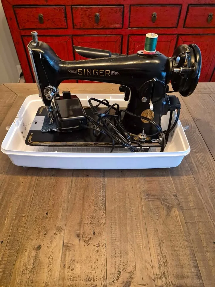 Singer 201K Straight Stitch Sewing Machine image indicator(2)