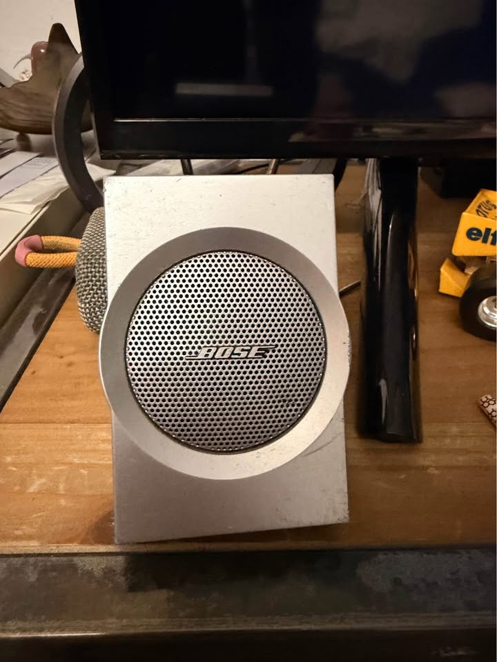 🎶 Bose Companion Speakers – Great Condition! 🎶 - photo 3