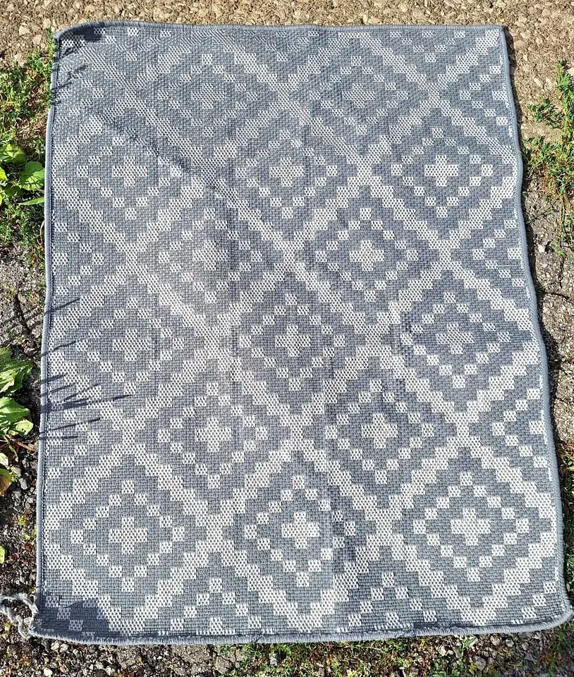 Grey Area Rug, Non-Slip Mat 🥕 (Kit Cat Club rescue)