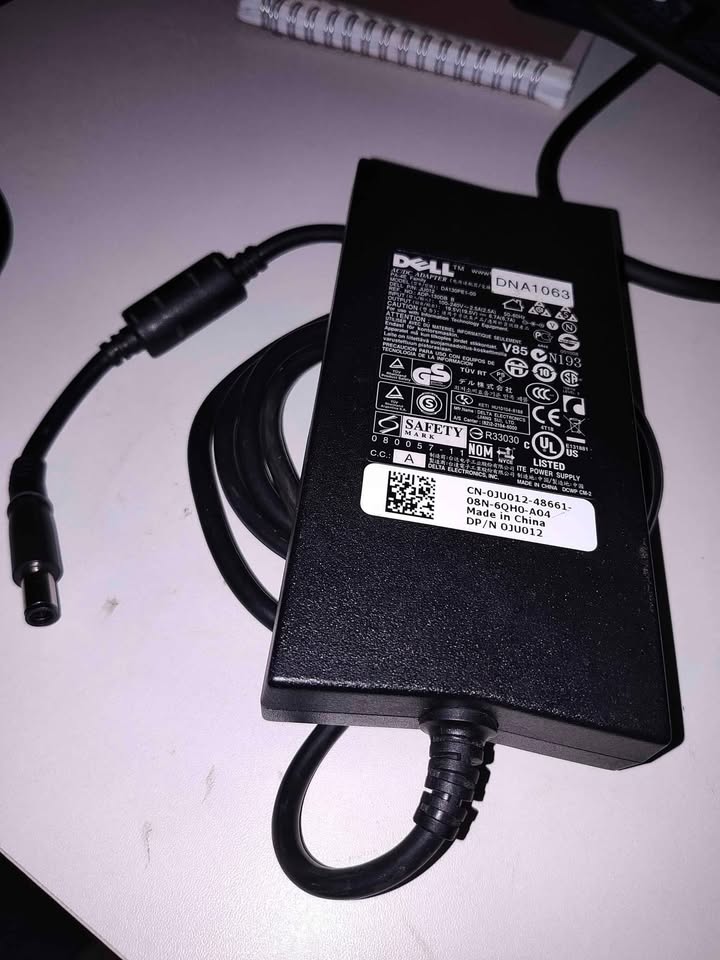 Dell 130 W 19.5 Volts Laptop Charger / Adapter - photo 4