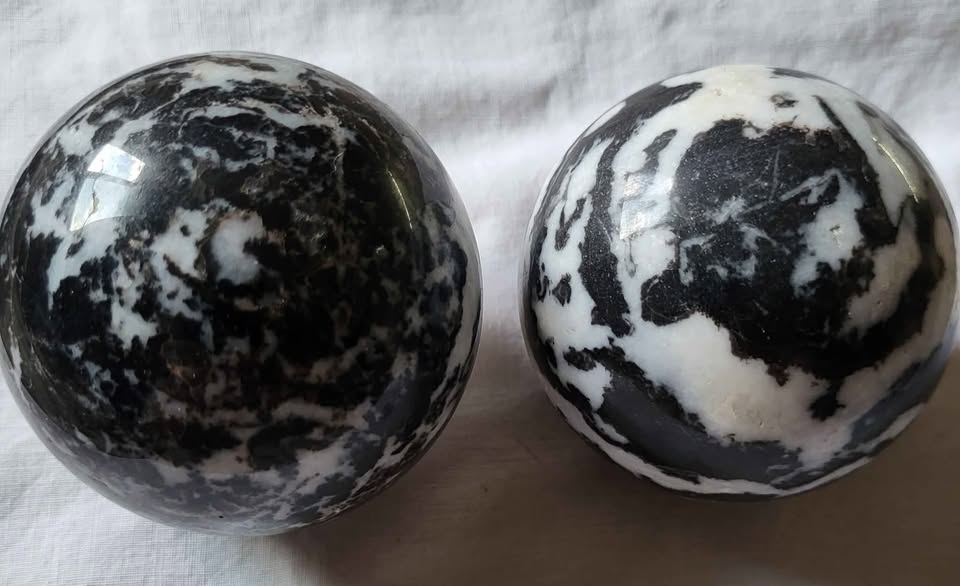 Zebra Jasper Crystal Spheres - photo 4