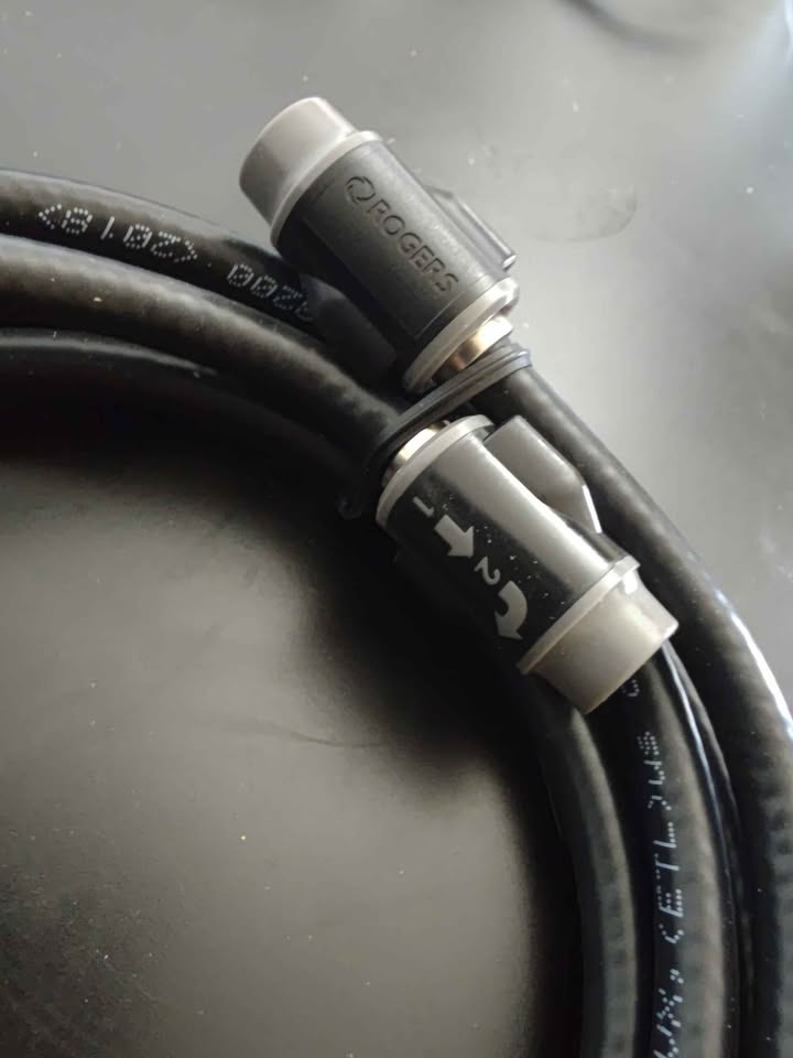 Standard Rogers Internet Cable - photo 2