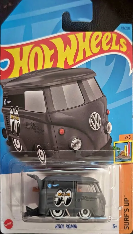 Hot Wheels '23: VW Kool Kombi Moon Eyes