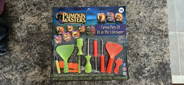 Pumpkin Masters Carving Kit thumbnail