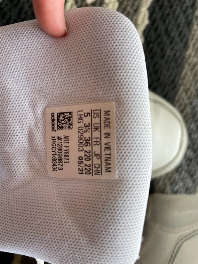 Adidas Hightop Runners image indicator(5)