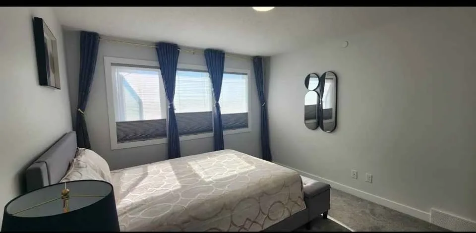 2 Bedrooms available (in a 3 Bed 2.5 Bath; Front Drive home) image indicator(6)