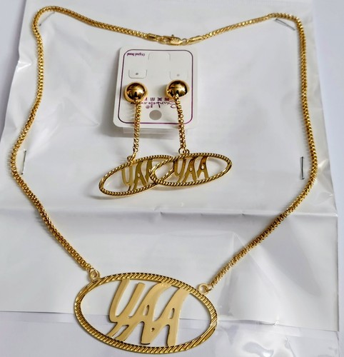 Gold “YAA” Name Necklace & Earring Set - photo 2