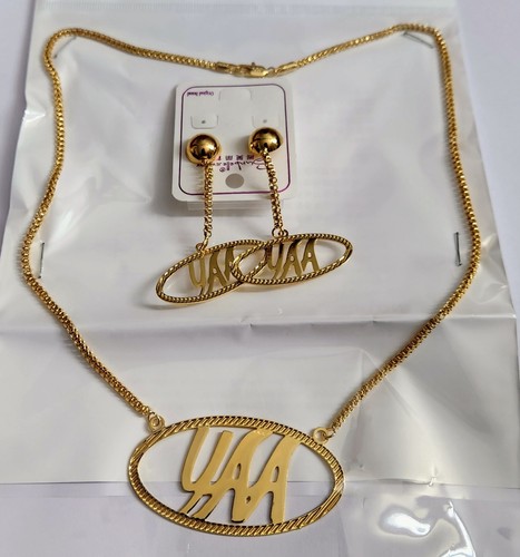 Gold “YAA” Name Necklace & Earring Set - photo 3