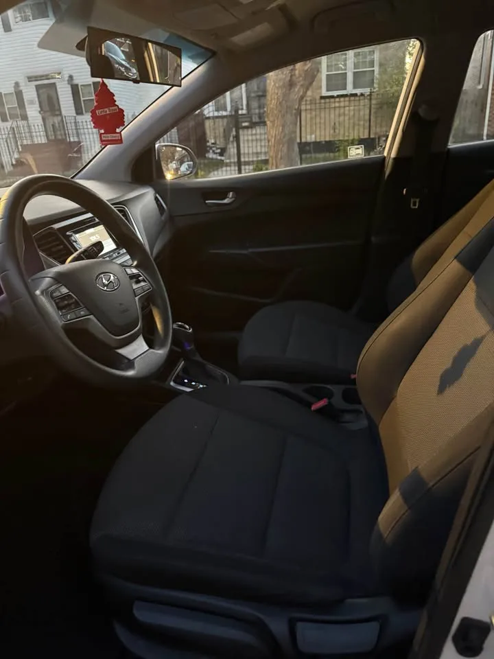 2018 Hyundai Accent image indicator(9)