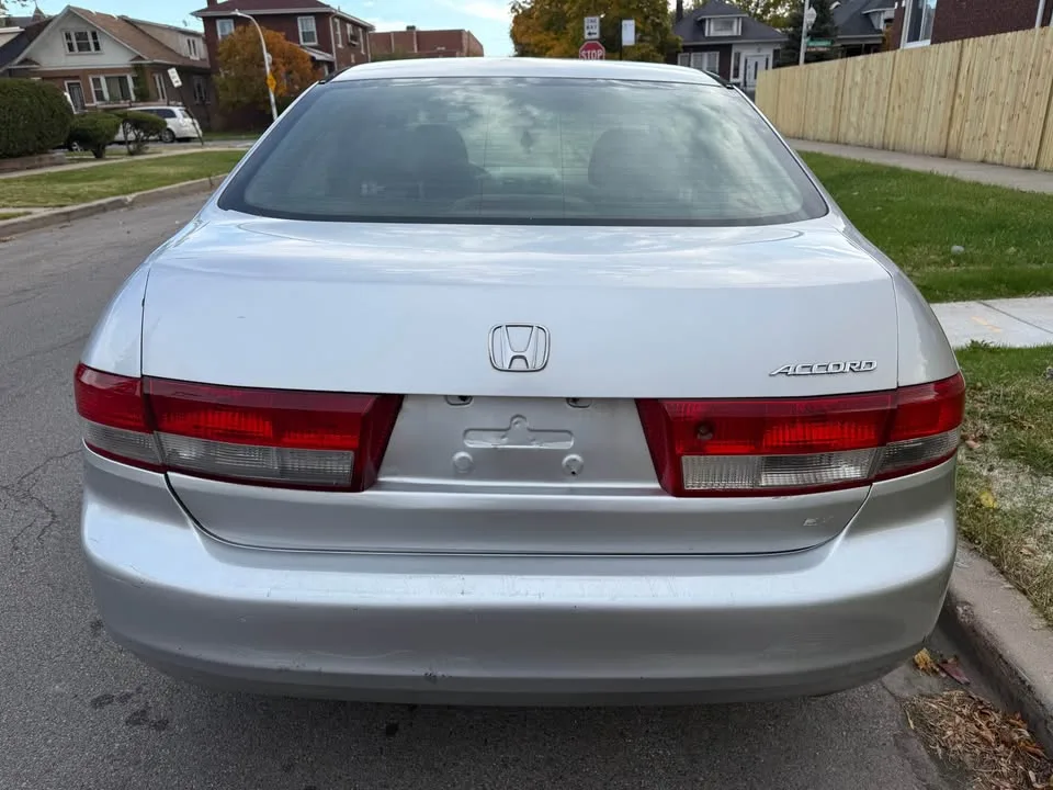 2004 Honda Accord image indicator(6)