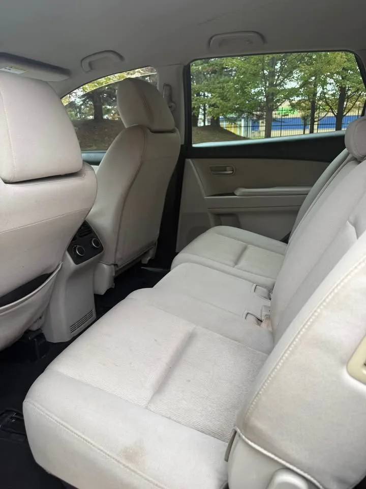 2007 Mazda CX-9 · Grand Touring Sport Utility 4D image indicator(9)