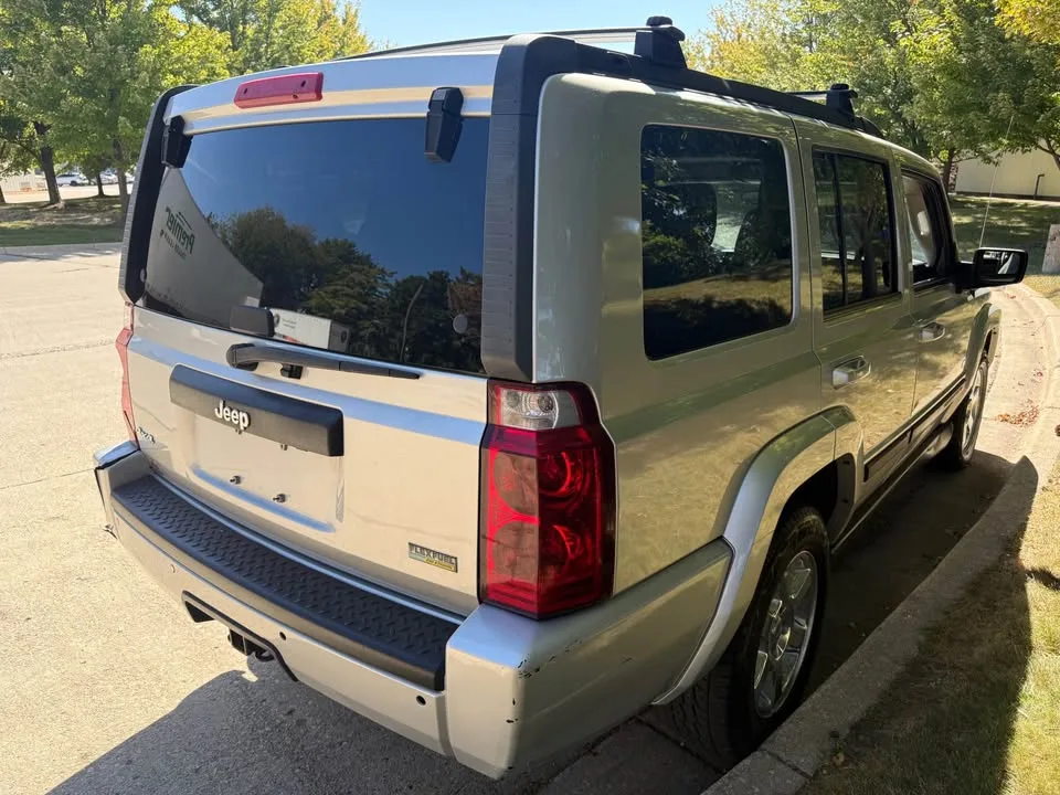 2007 Jeep Commander · Sport Utility 4D image indicator(5)