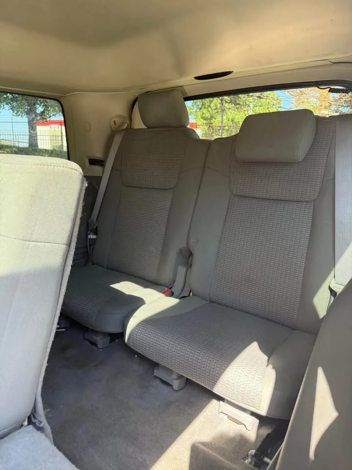 2007 Jeep Commander · Sport Utility 4D image indicator(7)