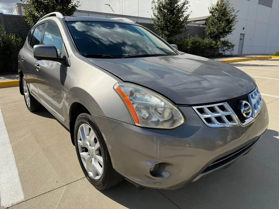 2013 Nissan Rogue image indicator(3)