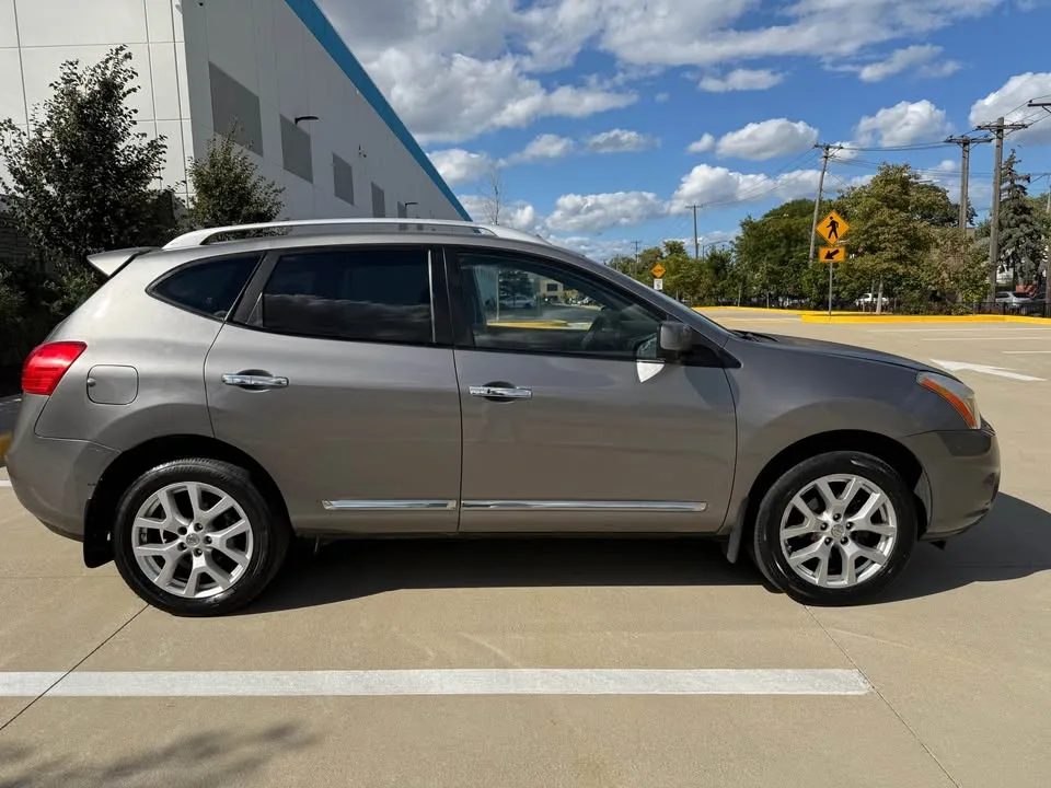 2013 Nissan Rogue image indicator(4)