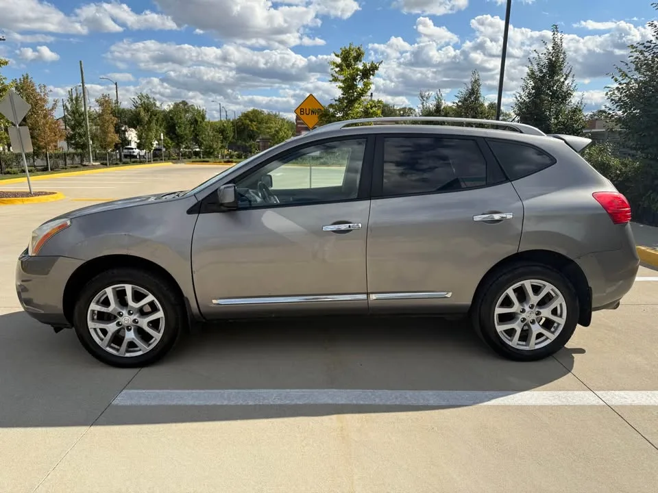 2013 Nissan Rogue image indicator(8)