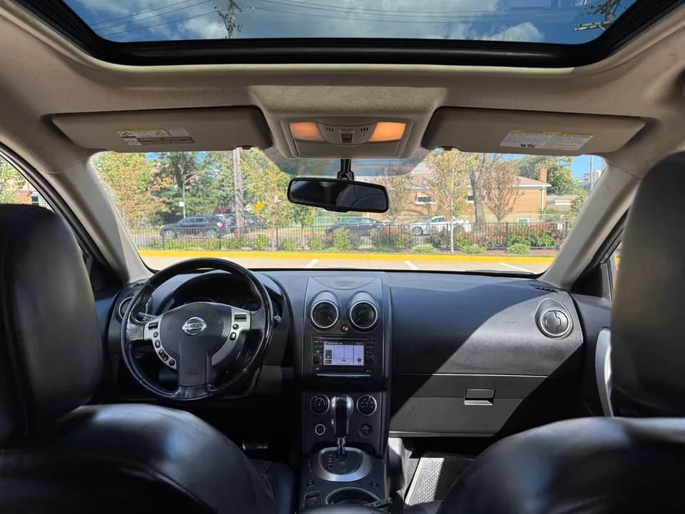 2013 Nissan Rogue image indicator(10)