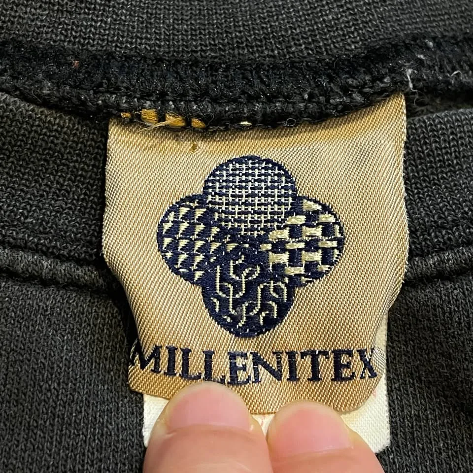 Vintage✨90s Dragon Tango Black Sweatshirt image indicator(4)