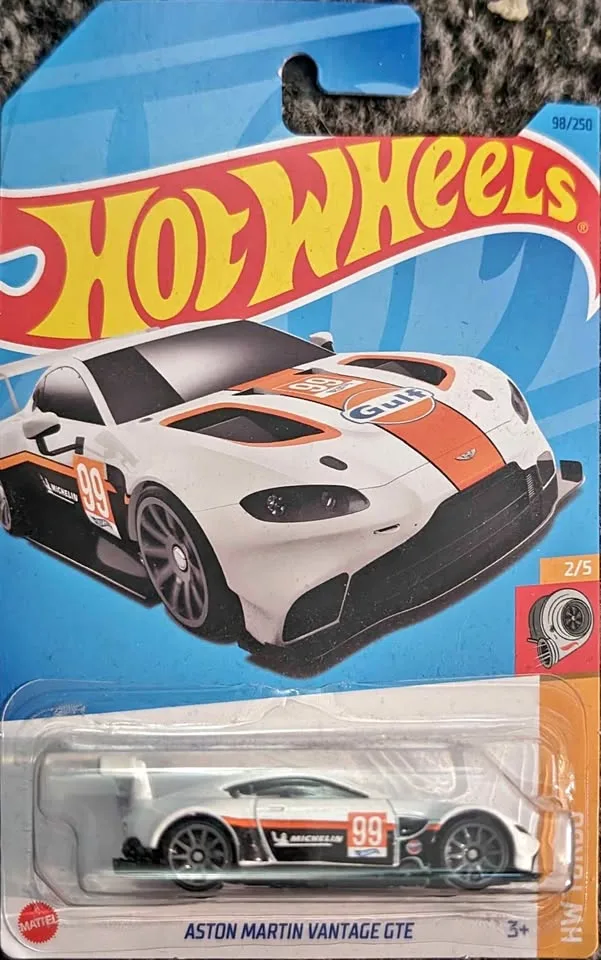Hot Wheels '23: Aston Martin Vantage GTE Gulf Livery