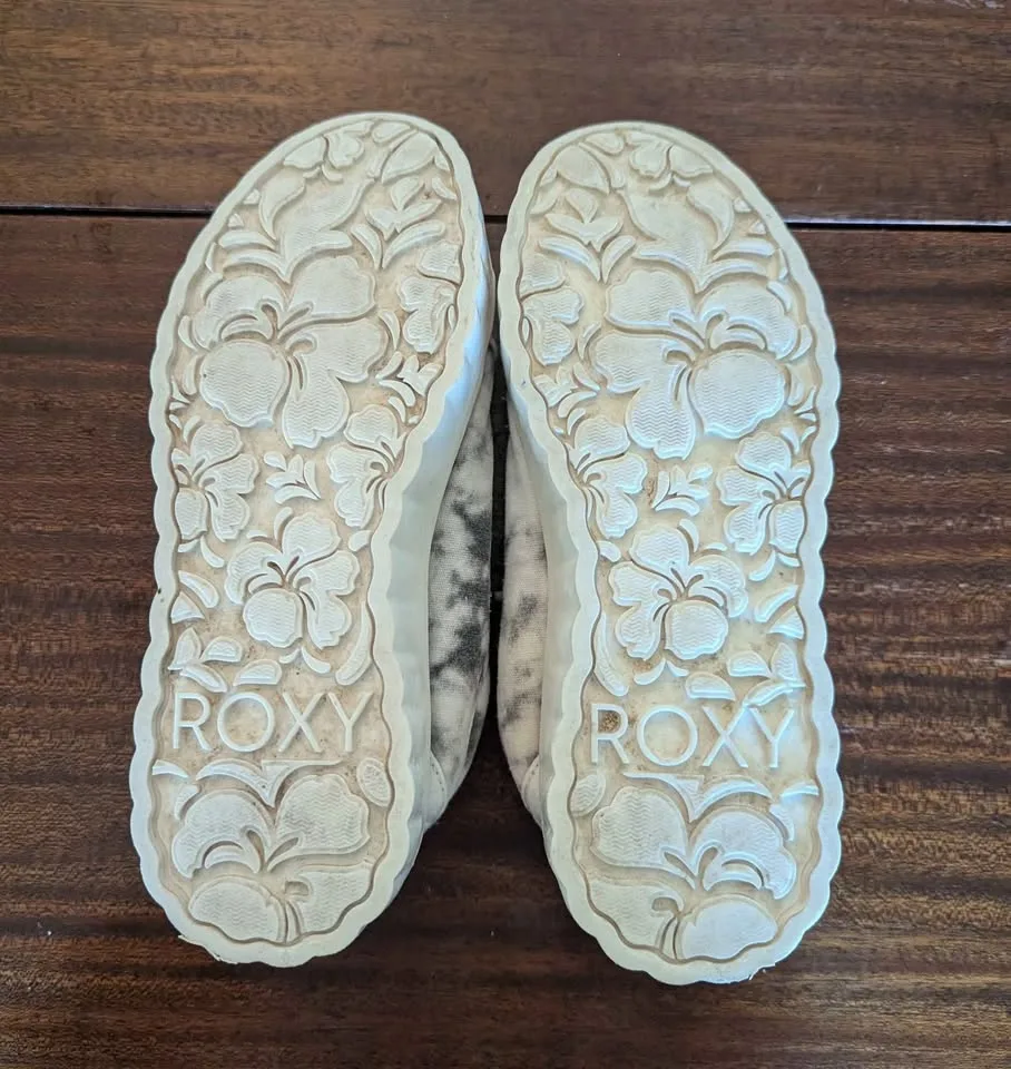 Roxy Sheilahh Tie-Dye Platform Sneakers Size 6 image indicator(3)