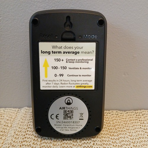 Airthings Corentium Radon Detector w/ Box & Manuals - photo 3