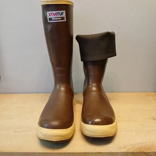 Xtratuf Men's 15" Size 10 Legacy Boot Plain Toe 22272G image indicator(4)