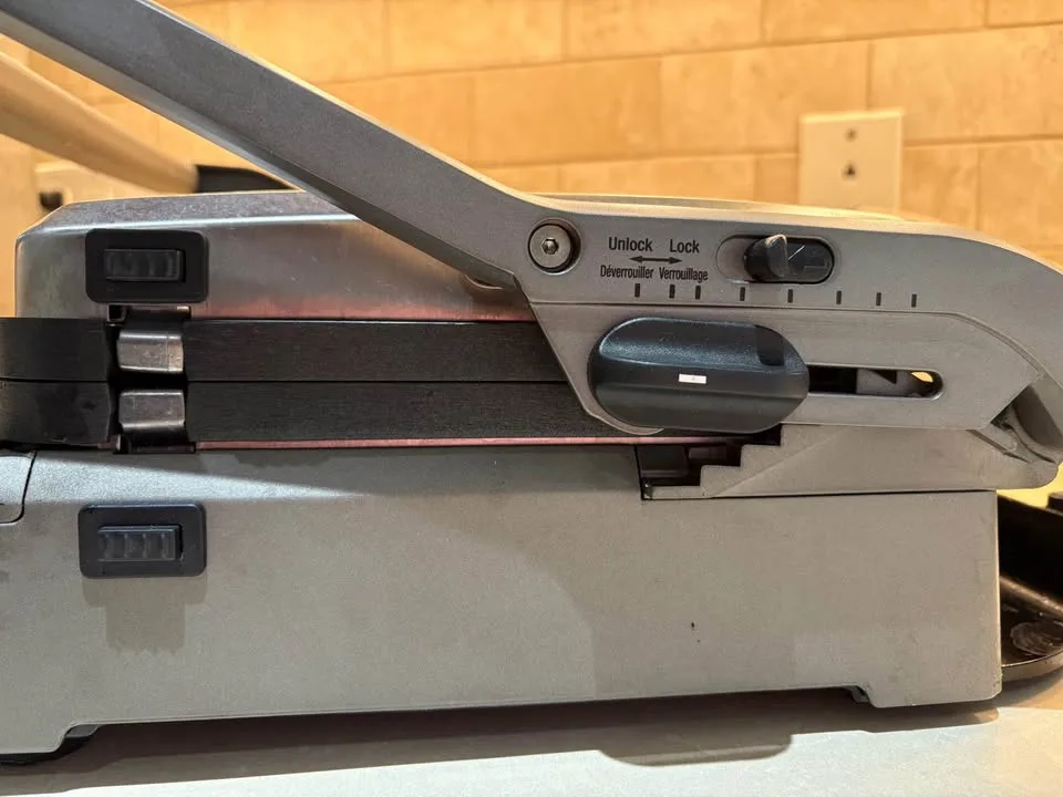 🔥 Cuisinart Griddler Deluxe – Perfect Condition! 🔥 image indicator(6)