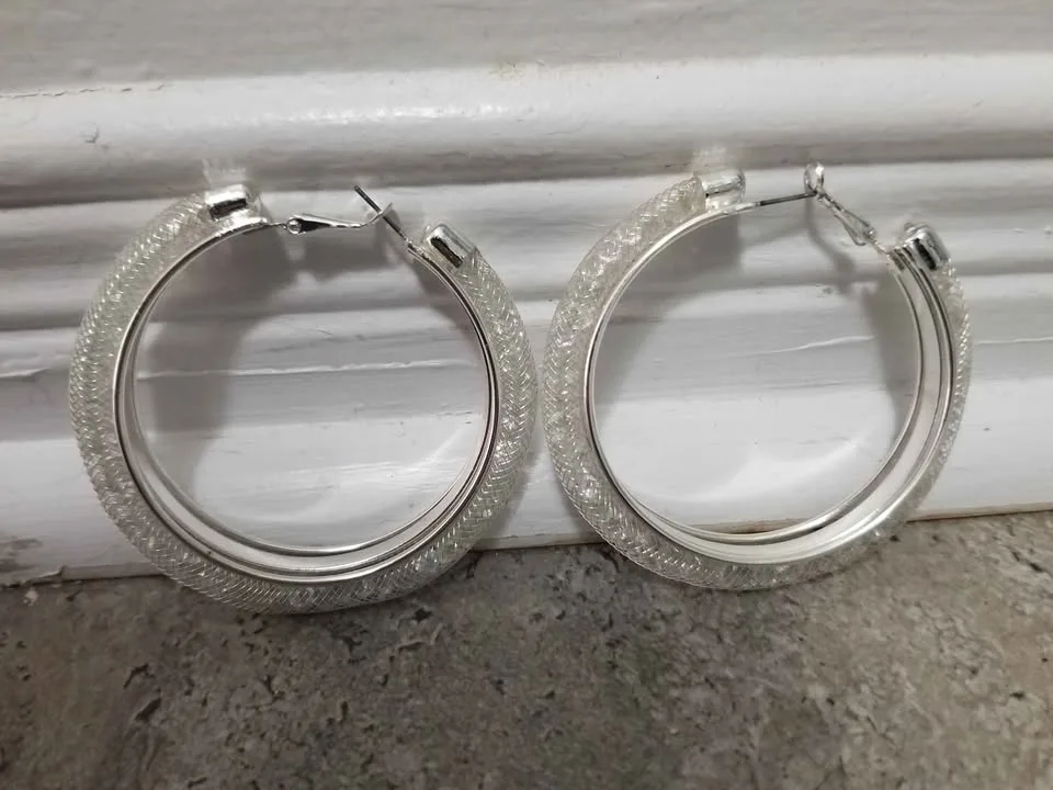Big Hoops Earrings image indicator(2)