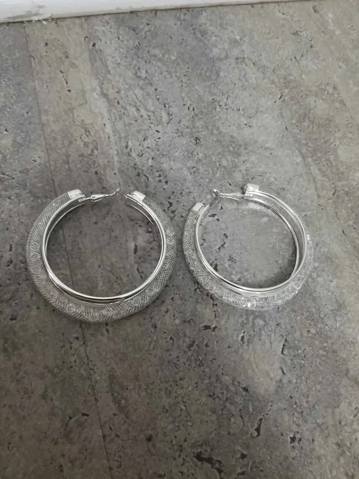 Big Hoops Earrings image indicator(5)