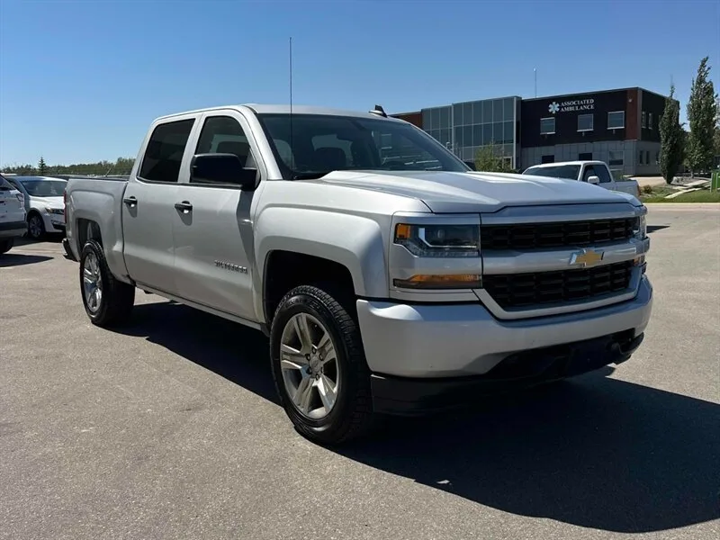 2018 Chevrolet Silverado 1500 image indicator(8)
